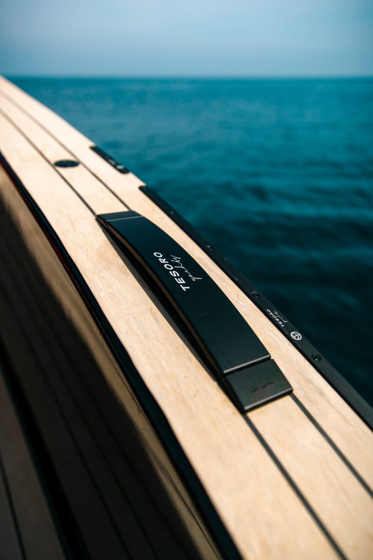 Black Series edge - Bleached med sort - Tesoro