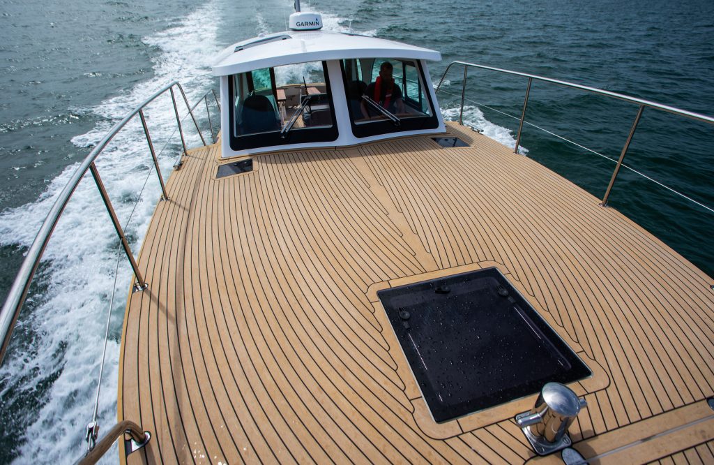 DALE 37 Valegro -ausgerüstet mit Scrubbed with Black Caulking - Dale Sailing