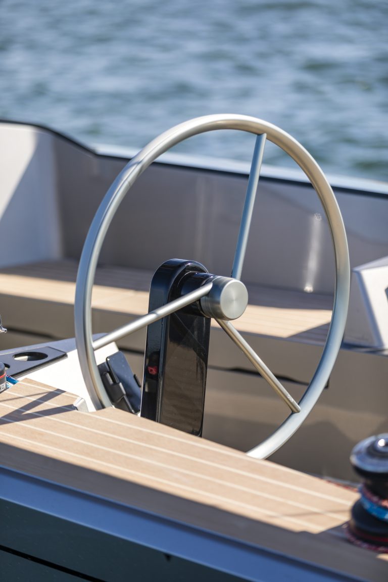 Domani S32L Verdeck - Scrubbed mit weißer Fugenmasse - Domani