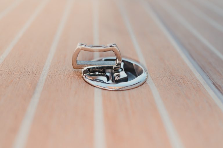 Iguana White Edition - Scrubbed mit weißer Fugenmasse - Loris Marie und Adrien Bosher