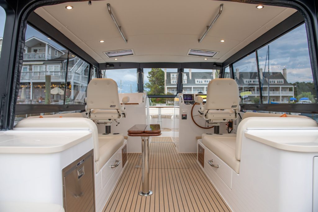 MJM yachts fitted with Flexiteek