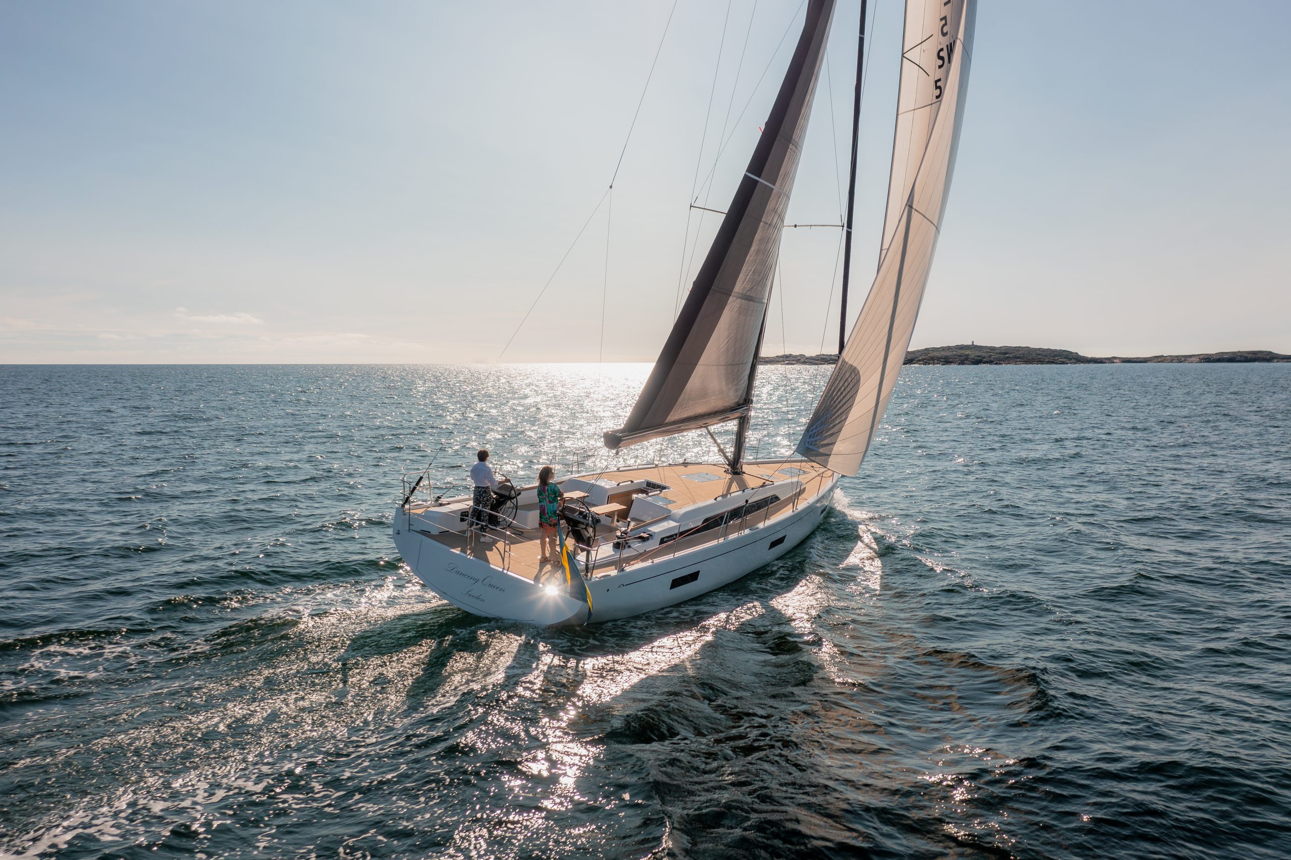 Flexiteek 2G - Arcona 50 fitted with Teak and Grey caulking