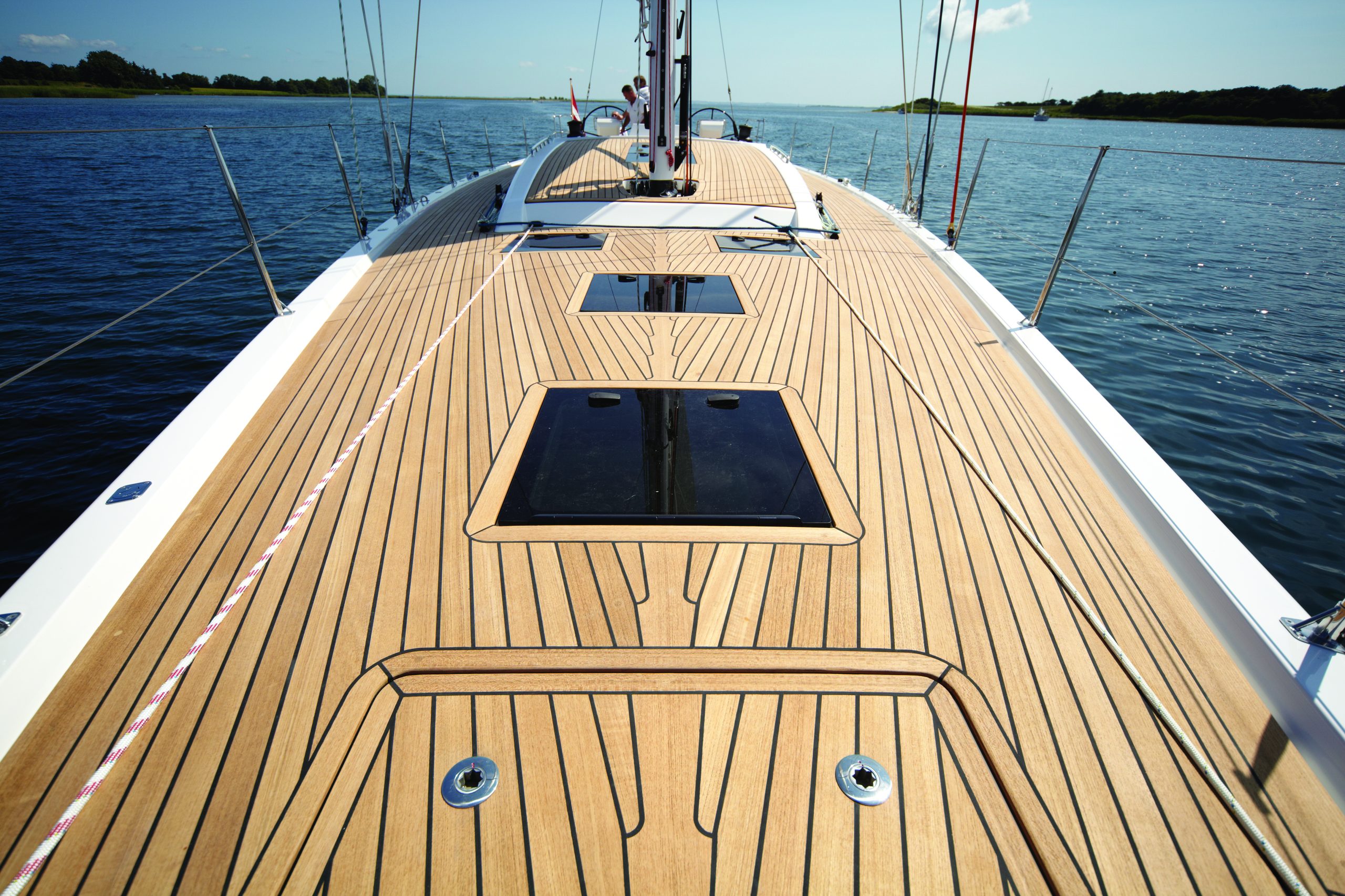 Flexiteek 2G - X Yachts - Swept Deck