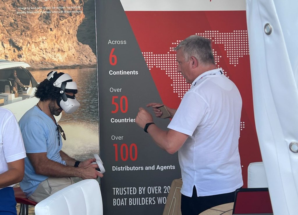 The Flexiteek VR Deck Designer