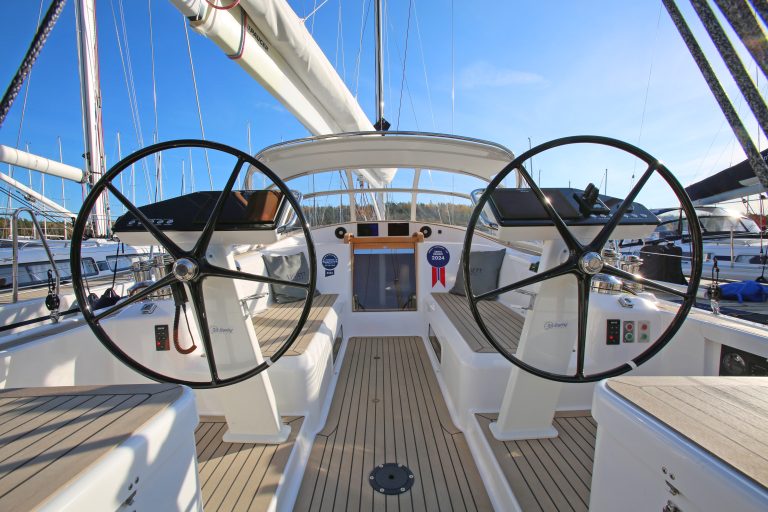 Linjett - Scrubbed with Black Cauking - Klaus Linjett