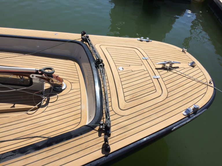 Rosewest bow - Scrubbed with black caulking - Rosewest