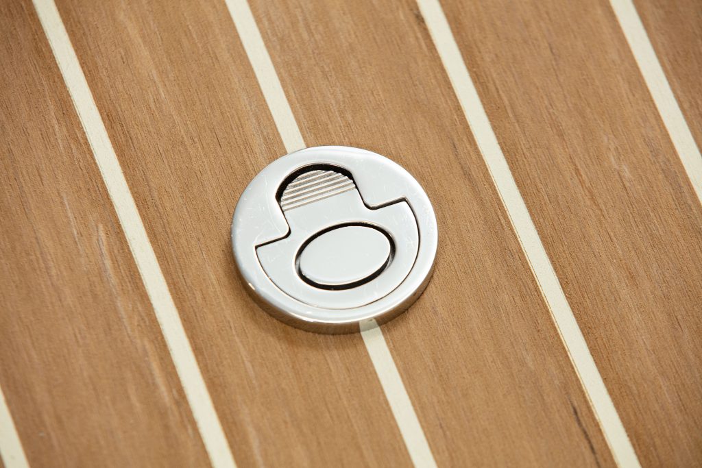 Teak with White Caulking and Cleat - Flexiteek International Ltd