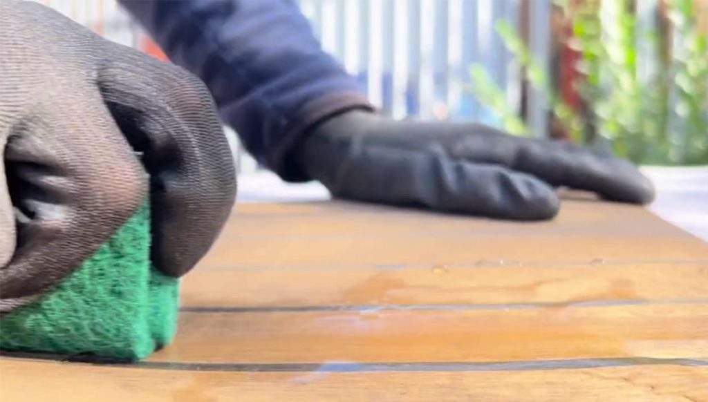 Using A Scotch Brite Pad - Caring for a Flexiteek Deck