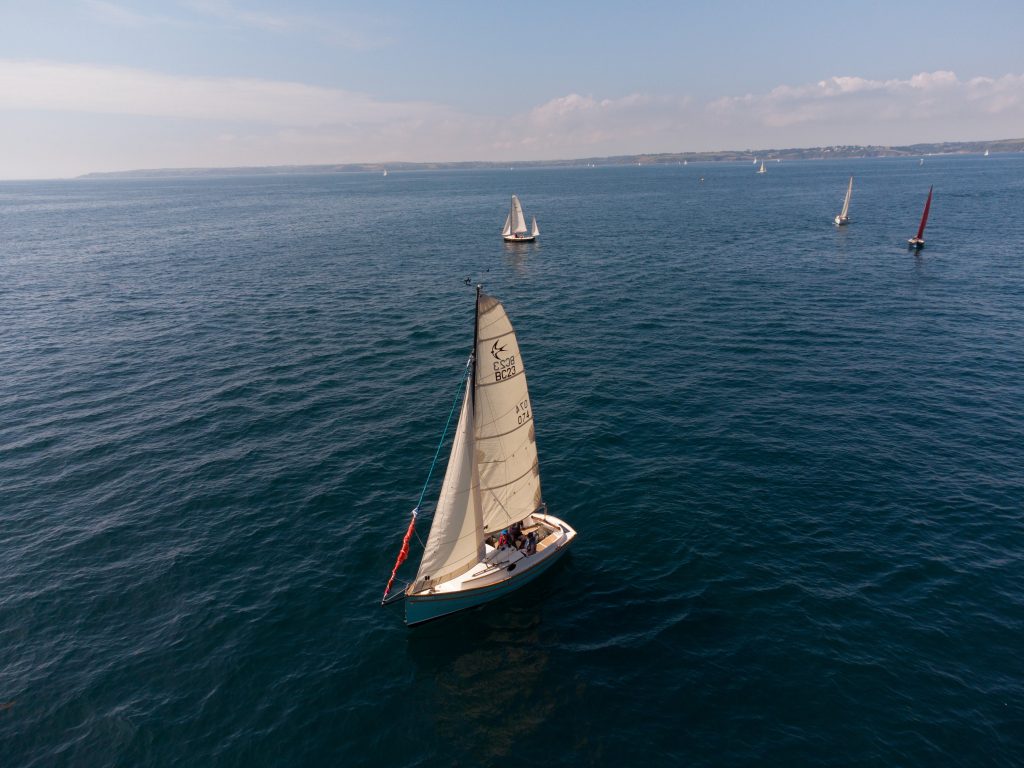 Swallow Yachts - BayCruiser 23. 1 - equipado con Flexiteek - Copia