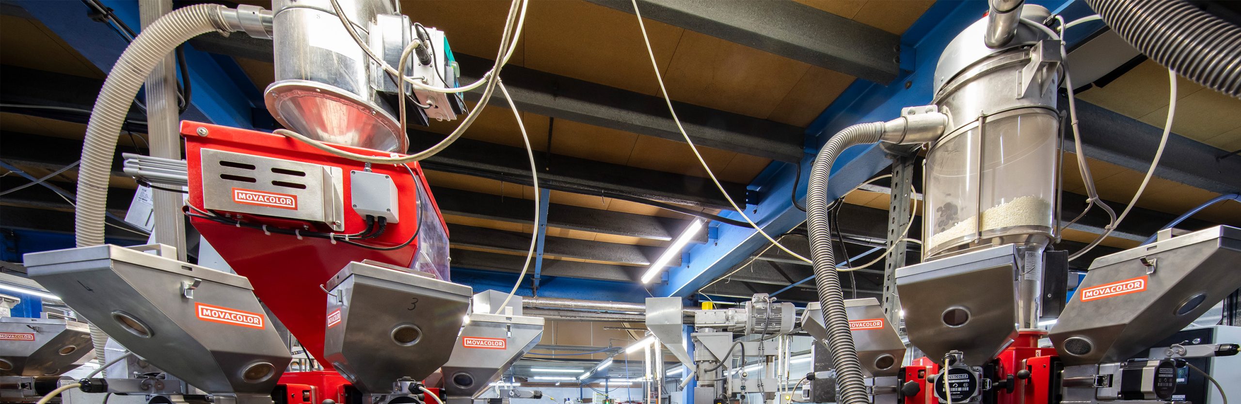 Production de ponts Flexiteek, Wilks Fendering et Isiteek Decking