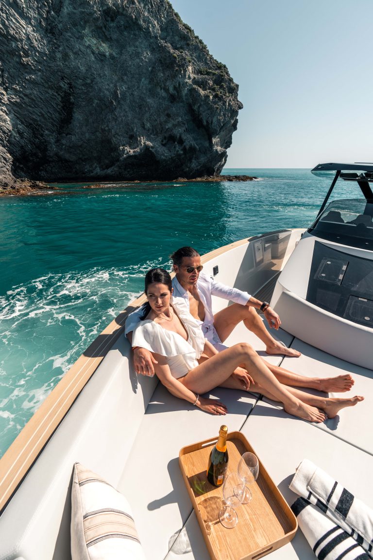 Serie Black - Bleached con il nero - Tesoro