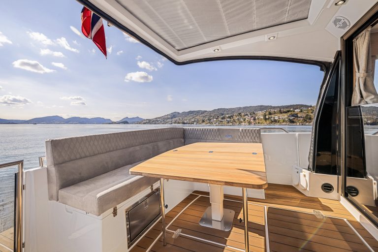 Tavolo Skilsø 39 Viknes - Teak con calafataggio nero - Viknes