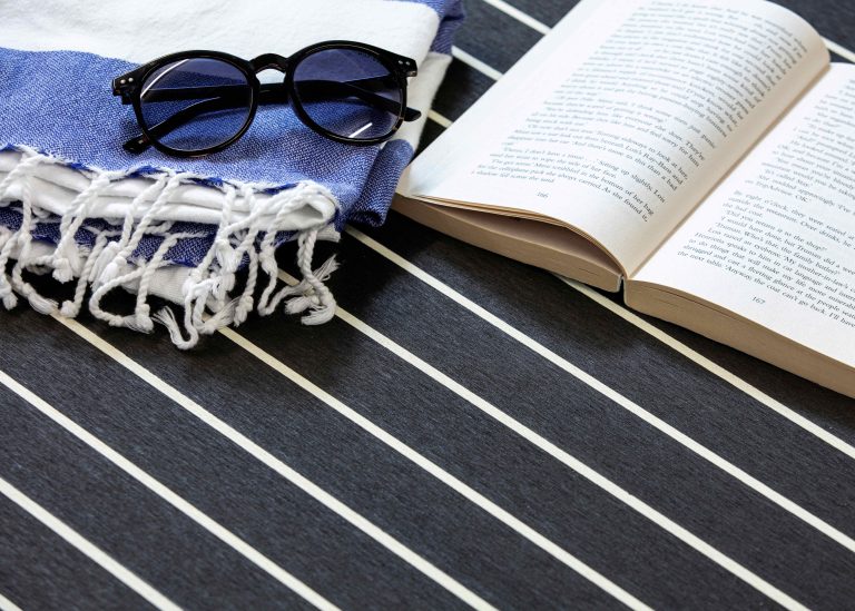 Carbon met wit kitwerk en viskeuze 2 - Flexiteek International Ltd