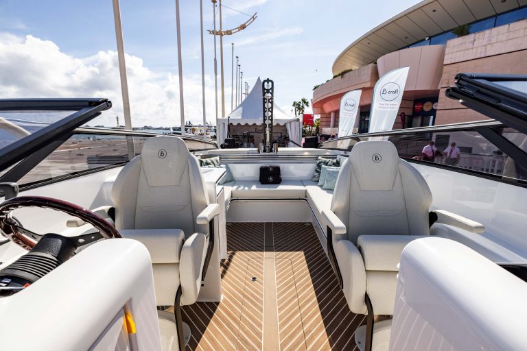 Tylne uszczelnienie B Craft - Walnut z białym uszczelnieniem - B Craft