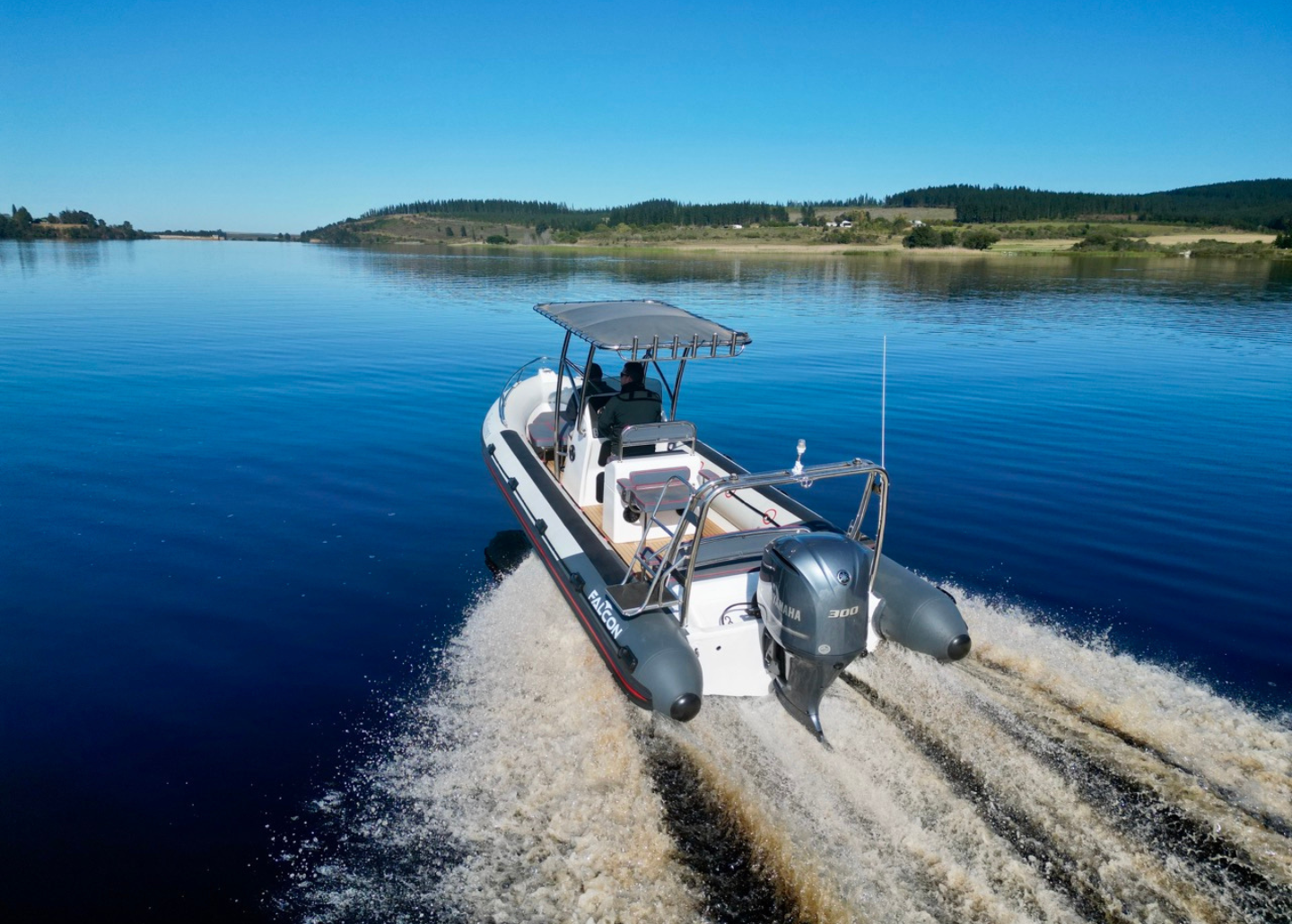 Flexiteek - Falcon Boat Owners - Cheq: Rib Leisure